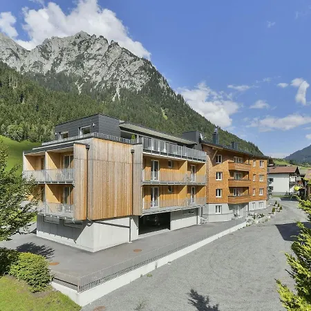 Apartment In Am Arlberg With Garden